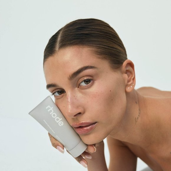 Rhode Barrier Restore Cream - Picture 5 of 9